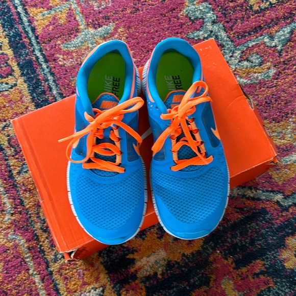 NIB Nike | Women’s Vibrant Blue/Neon Orange Nike Free Run +3 Sneakers, size 6 - Picture 13 of 13